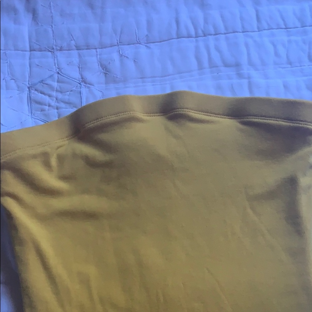 To small, never worn, yellow tub top dress